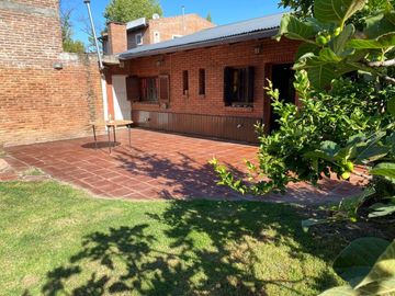 VENTA CASA 3 DORMITORIOS COUNTRY PROFESIONAL FUNES
