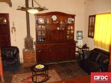 VENTA CASA 3 DORMITORIOS COUNTRY PROFESIONAL FUNES