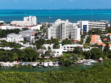 Casa en Venta en Condominio Zona Hotelera Cancún