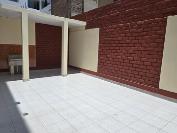 Casa en LAS BRISAS