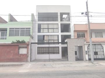 Alquilo Departamento 95 m2 Cercado, Límite Pueblo Libre