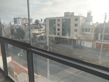 Alquilo Departamento 95 m2 Cercado, Límite Pueblo Libre