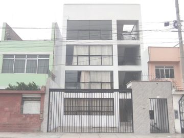 Alquilo Departamento 95 m2 Cercado, Límite Pueblo Libre