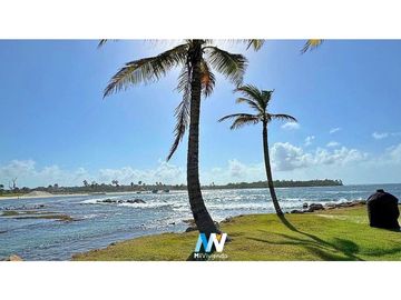 Venta de Villas Frente a la Laguna de Playa Escondida - LAKE VIEW