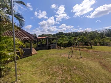 Se Vende Finca 27000m2 en Santa Rita La Chorrera (DR)
