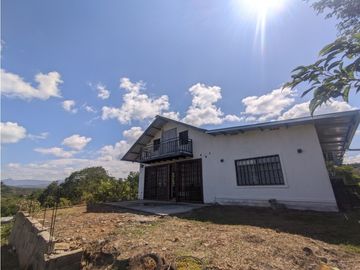 Se Vende Finca 27000m2 en Santa Rita La Chorrera (DR)