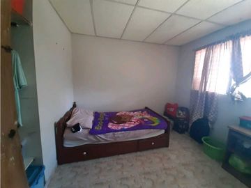 VENDO CASA EN ARRAIJAN VALLE HERMOSO AVENIDA PALMA REAL