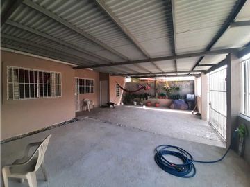 VENDO CASA EN ARRAIJAN VALLE HERMOSO AVENIDA PALMA REAL