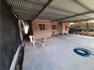 VENDO CASA EN ARRAIJAN VALLE HERMOSO AVENIDA PALMA REAL