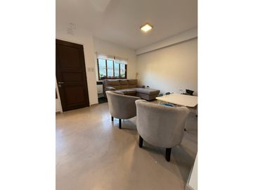 Venta Casa 2 Dormitorios  Zona Parque
