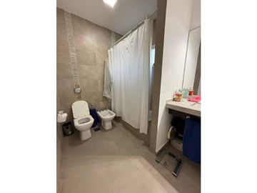 Venta Casa 2 Dormitorios  Zona Parque