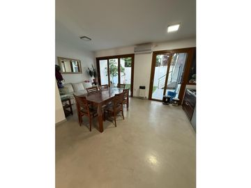 Venta Casa 2 Dormitorios  Zona Parque