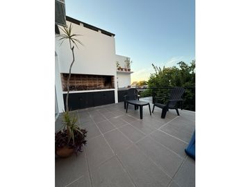 Venta Casa 2 Dormitorios  Zona Parque