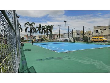 Vendo casa Urb. Castilla- La Aurora, cantón Daule