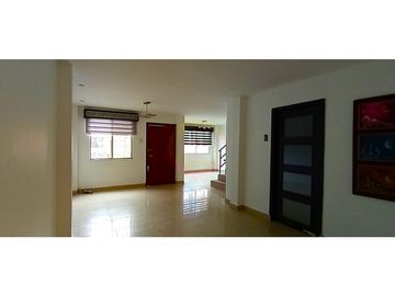 Vendo casa Urb. Castilla- La Aurora, cantón Daule