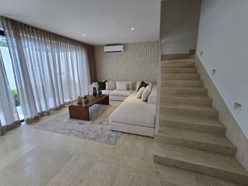 Casa en Venta, Residencial Losantos, Cancún Quintana Roo