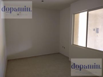 Casa en Unidad Nacional