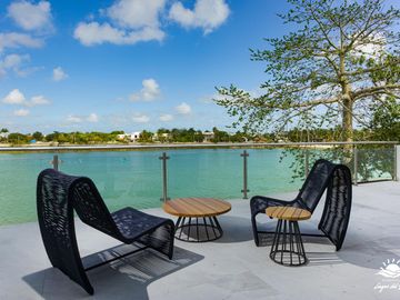 Casa en Venta en Lagos del Sol de 4 Recamaras