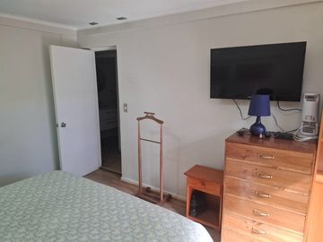 Linda casa de un piso, en Calle Ramón Olate