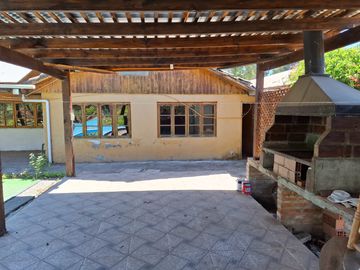 Casa en Camino a Panimávida, Sector Paso Rari