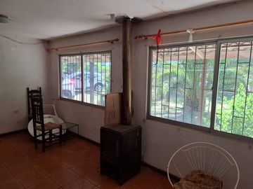 Dos Casas en Parcela de 2 Hectáreas y Media, La Tercera