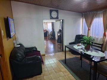 Casa de un Piso, en Barrio Oriente de Linares