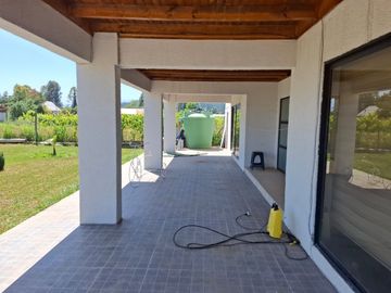 Linda Casa estilo Mediterráneo, en Sector Llepo