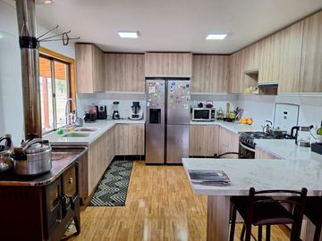 Casa y Parcela de Media Hectárea en Yerbas Buenas