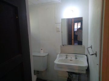 Casa y Parcela de Media Hectárea, ubicada en Villa Alegre