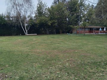 Linda Casa en Parcela de Media Hectàrea