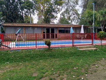 Linda Casa en Parcela de Media Hectàrea