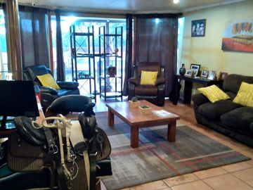 Linda Casa en Parcela de Media Hectàrea