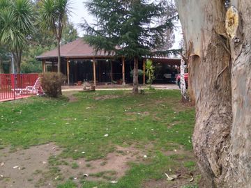 Linda Casa en Parcela de Media Hectàrea