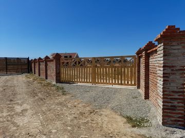 Casa en Parcela de 5.800.- Mts2 , sector Guadantun