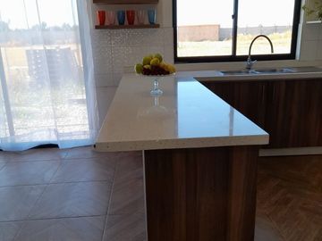 Casa en Parcela de 5.800.- Mts2 , sector Guadantun