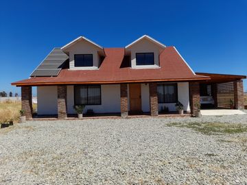 Casa en Parcela de 5.800.- Mts2 , sector Guadantun