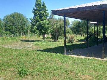 Parcela de agrado con casa, a solo minutos de Yerbas Buenas