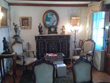 Casa de Dos Pisos en Avda Pdte Ibañez