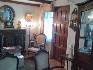 Casa de Dos Pisos en Avda Pdte Ibañez