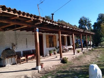 Linda Parcela con casa de 400 Mts2 construìdos y Camping