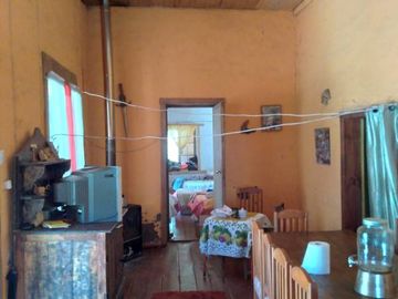 Linda Parcela con casa de 400 Mts2 construìdos y Camping