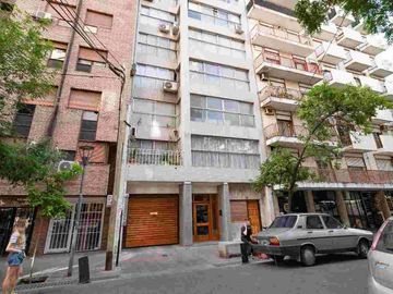 VENTA LUMINOSO PISO 3 DORM EN BARRIO NVA CORDOBA