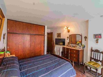 VENTA LUMINOSO PISO 3 DORM EN BARRIO NVA CORDOBA