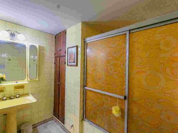VENTA LUMINOSO PISO 3 DORM EN BARRIO NVA CORDOBA