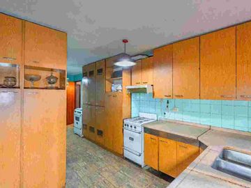 VENTA LUMINOSO PISO 3 DORM EN BARRIO NVA CORDOBA
