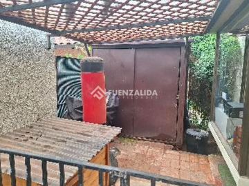 Casa en Venta en Carlos Ossandon / Veintitres de Febrero