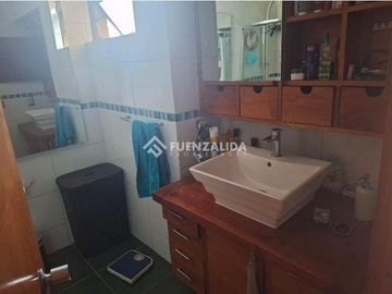 Casa en Venta en Carlos Ossandon / Veintitres de Febrero