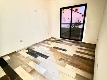 DUPLEX 3 AMBIENTES VENTA EN CANNING CON COCHERA