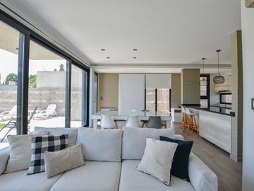 CASA EN VENTA SAN PATRICIO II LA PLATA 3 DORM