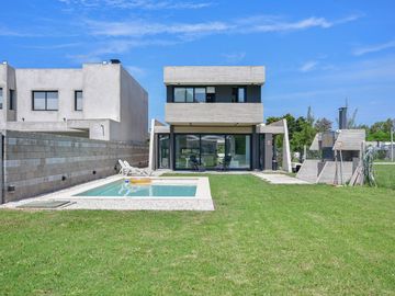 CASA EN VENTA SAN PATRICIO II LA PLATA 3 DORM